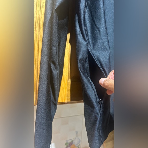 Under Armour Men's Black Fitted Windbreaker Track Jacket Size 2XL EUC - Picture 6 of 7